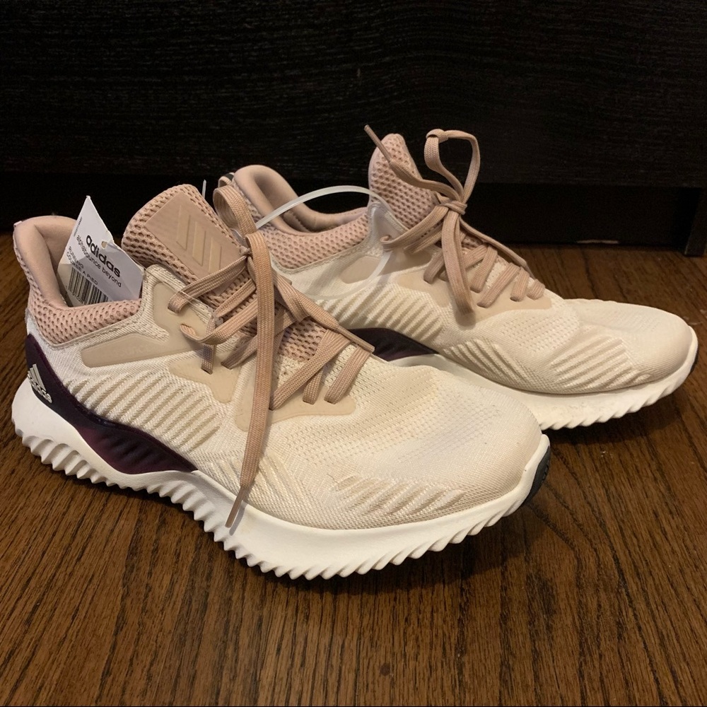 NWT Adidas Alphabounce Beyond Running Shoe